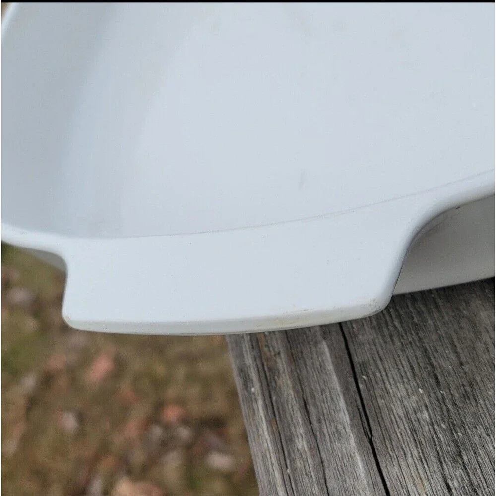 Corning Ware WildFlower 10 x 10 x 2 Dish. Some wear marks but cooks and bakes...